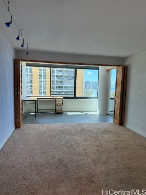 Photo 10 of 22