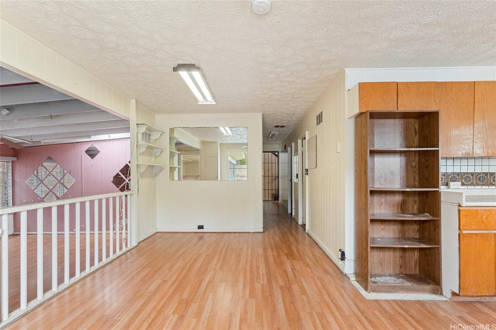 Photo 6 of 21