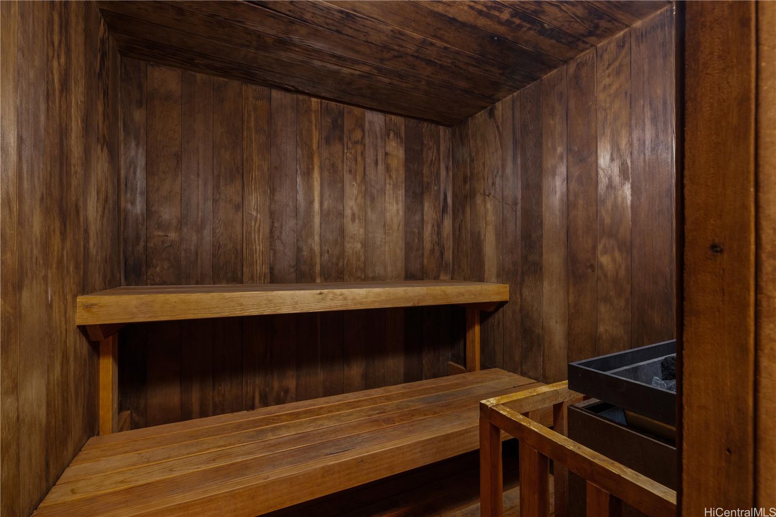 Photo 19 of 21