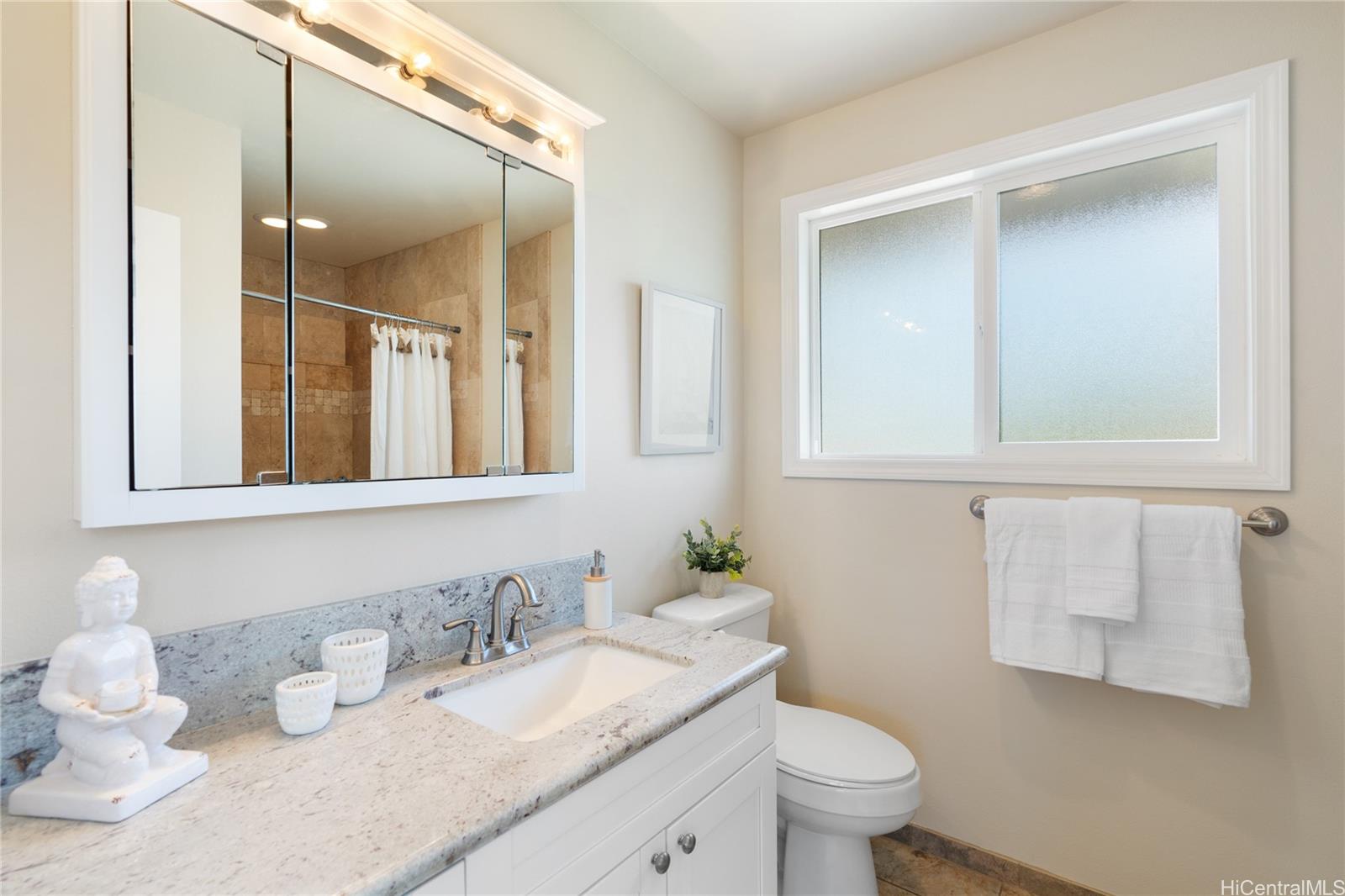 66-912 Kamakahala Street  Unit 2