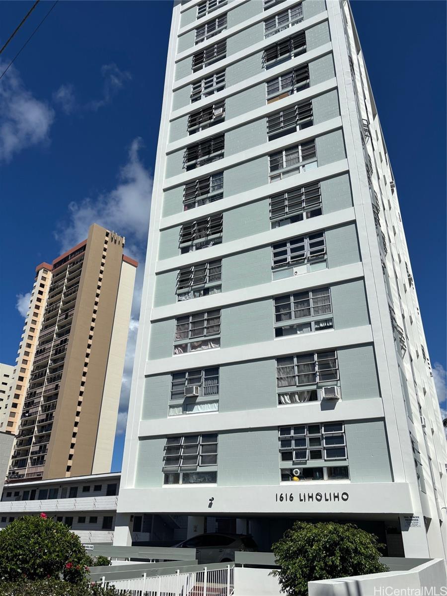 1616 Liholiho Street 803