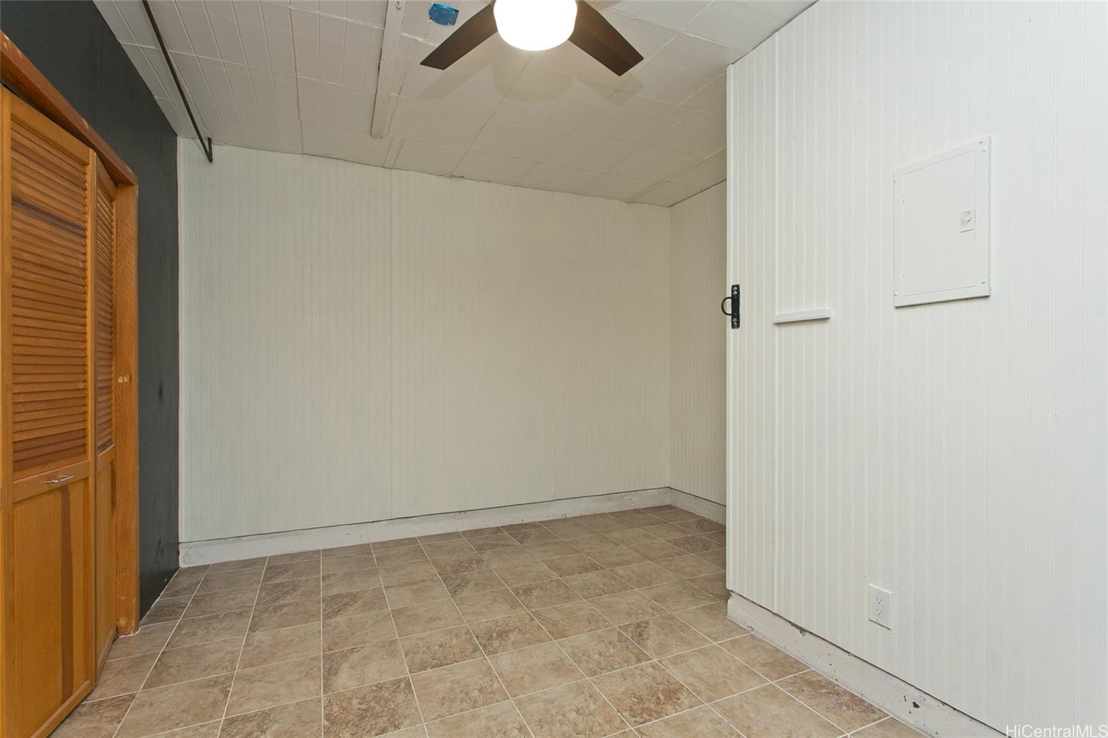 Photo 17 of 25