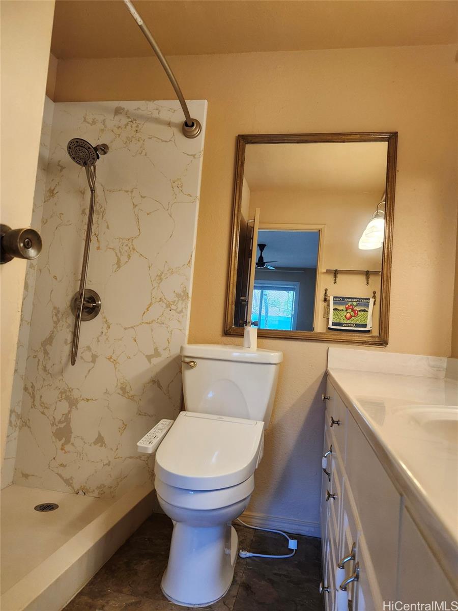 Photo 16 of 21