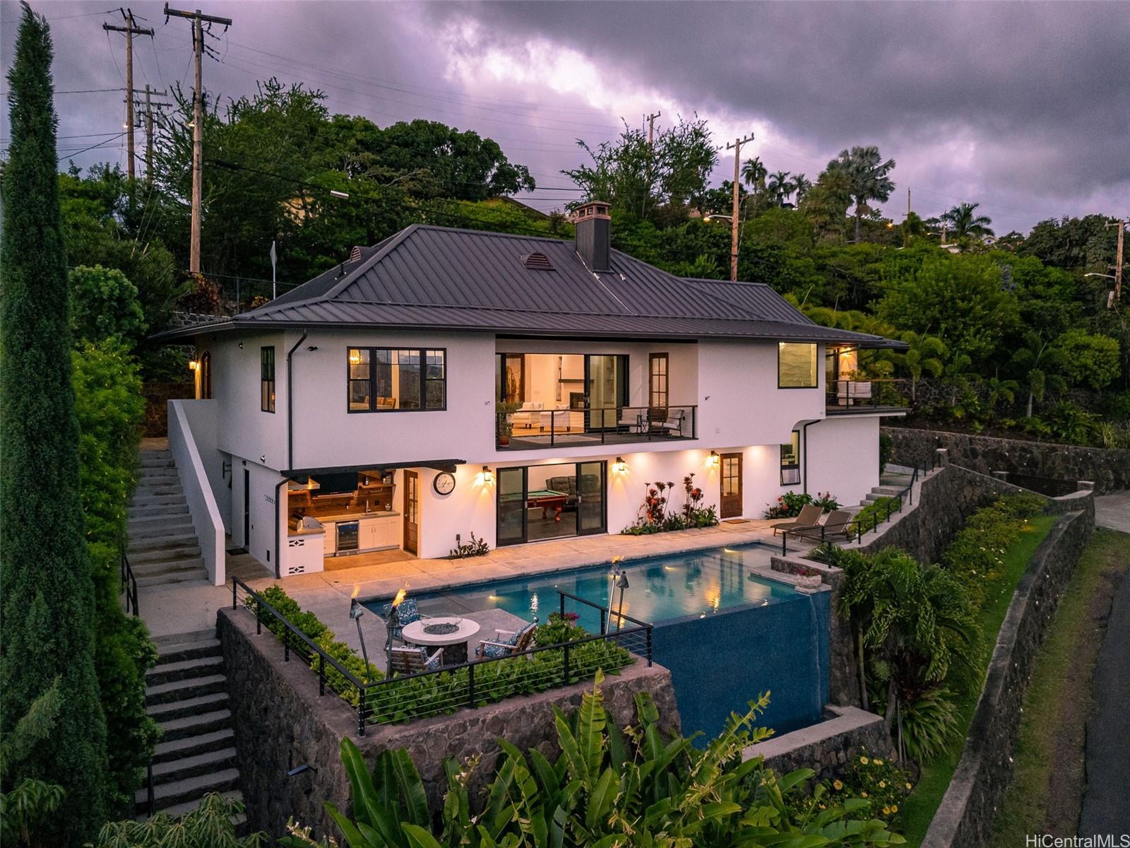 2644 Pacific Heights Road