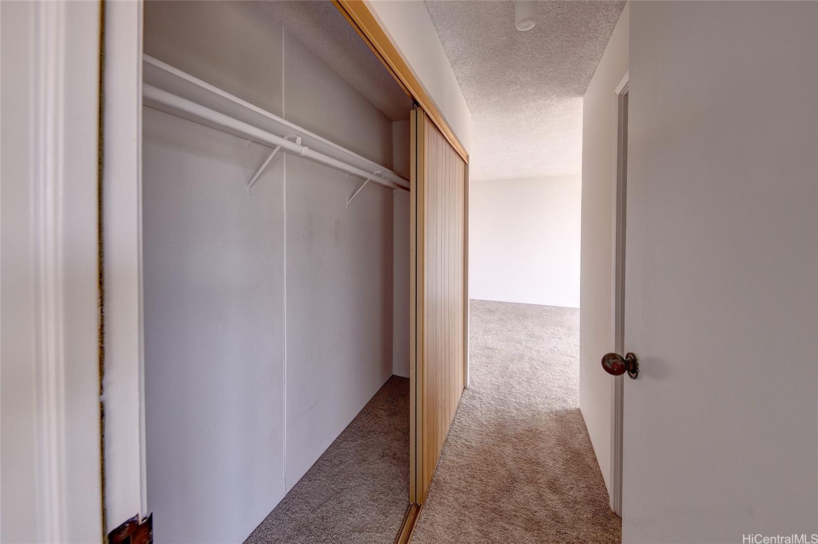 2754 Kuilei Street  Unit 702
