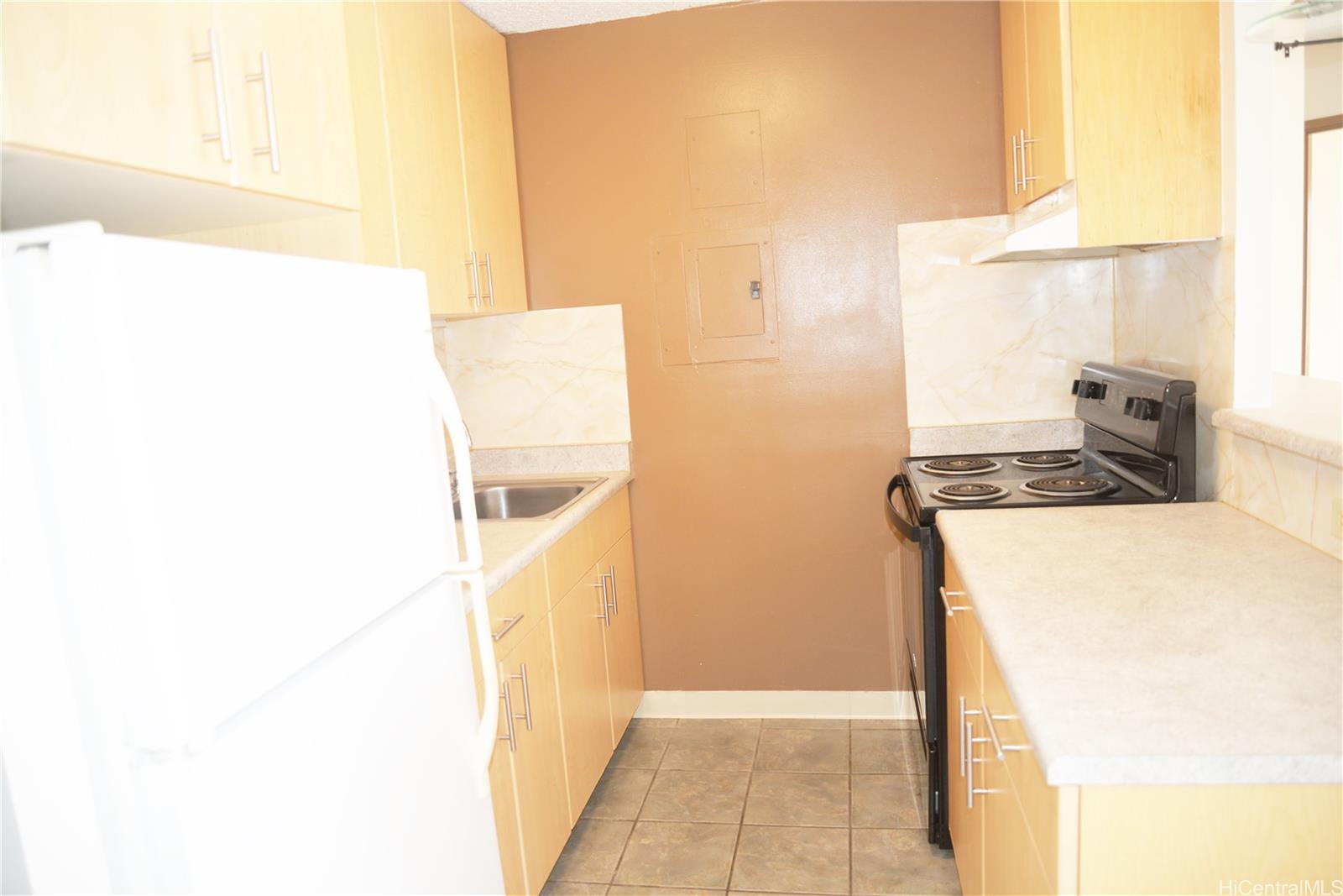 Photo 4 of 23