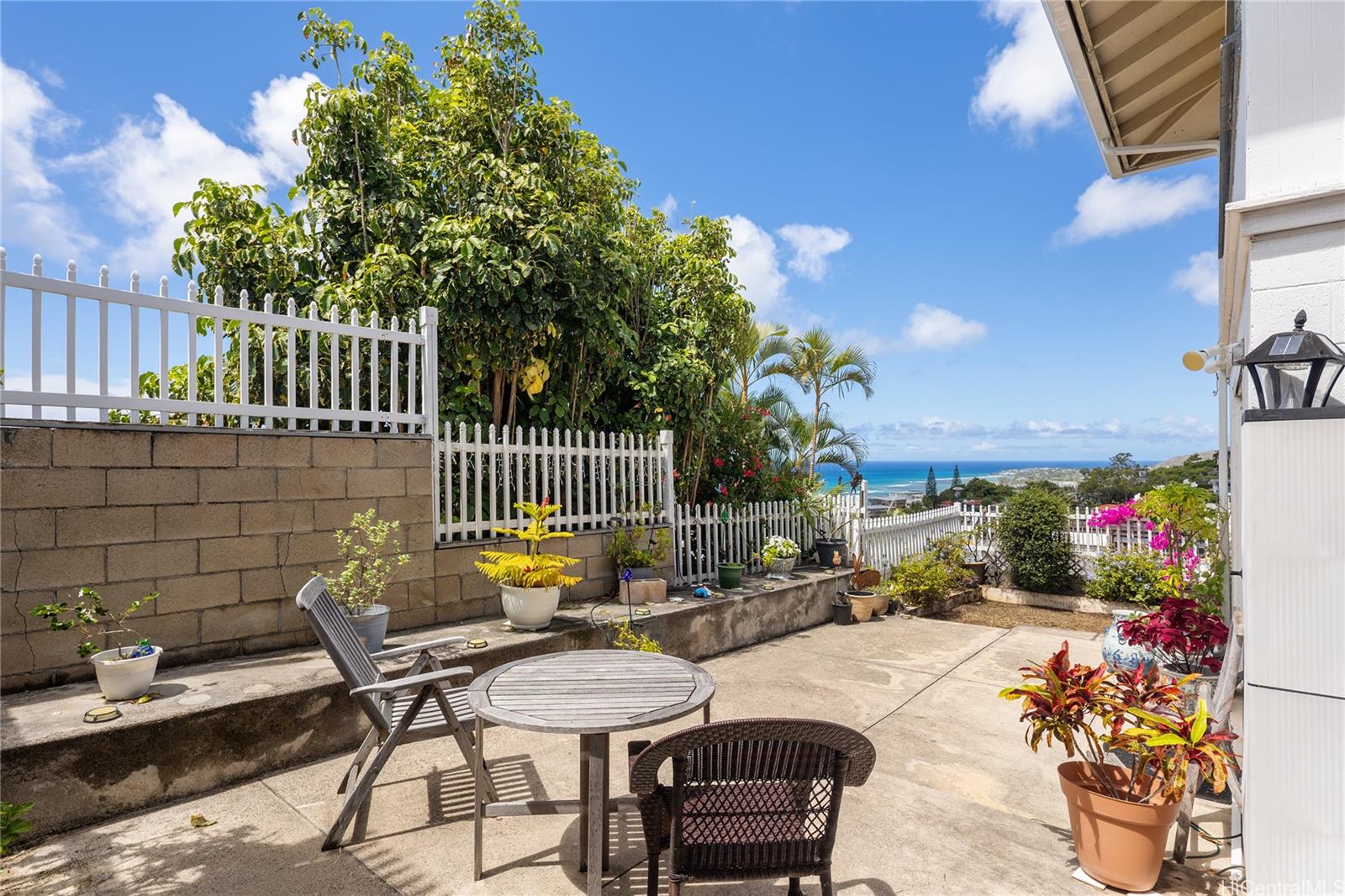 5333 Puahia Place