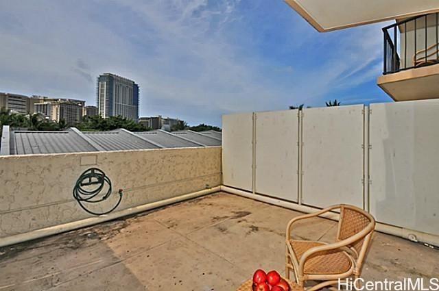 2045 Kalakaua Avenue  Unit 114