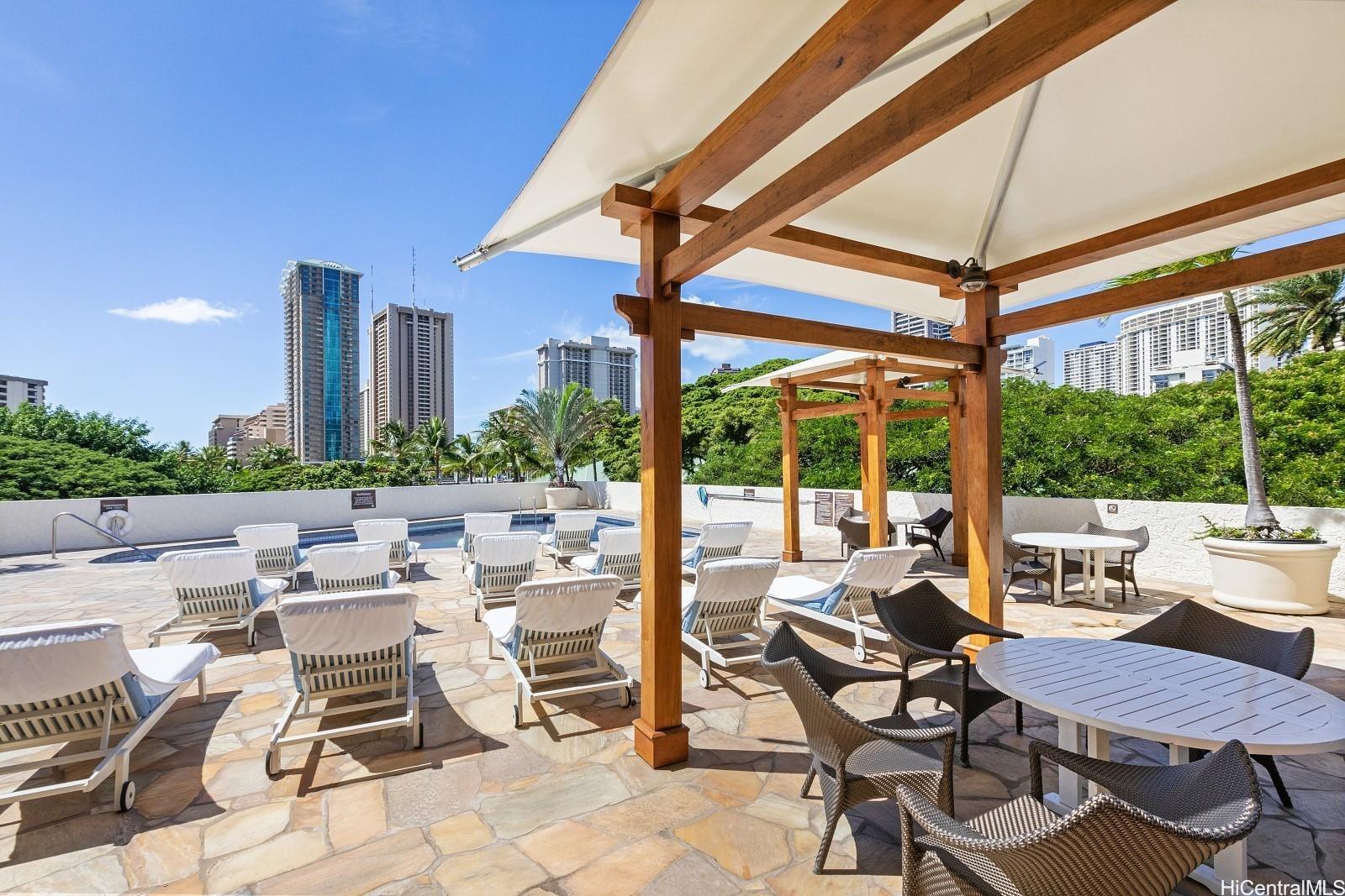 2045 Kalakaua Avenue  Unit 114