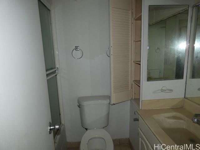 Photo 11 of 14