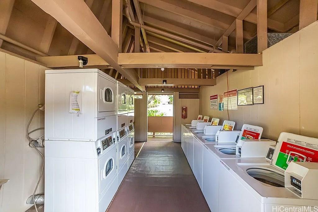Photo 6 of 8