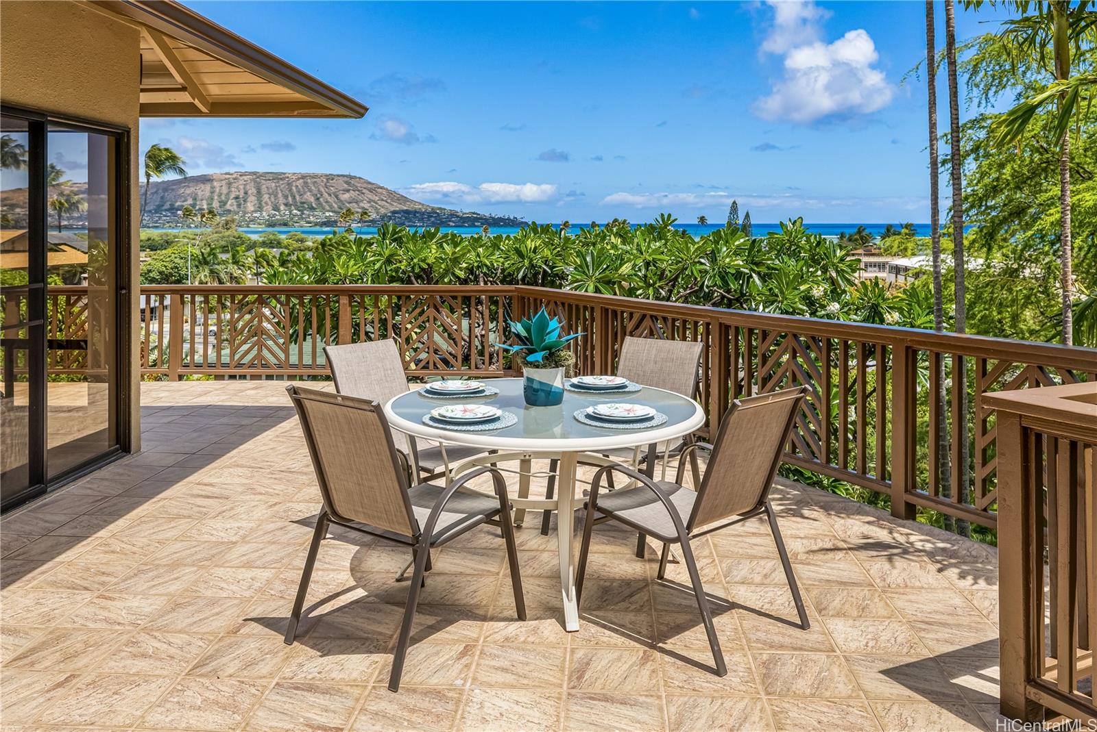 5926 Kalanianaole Highway