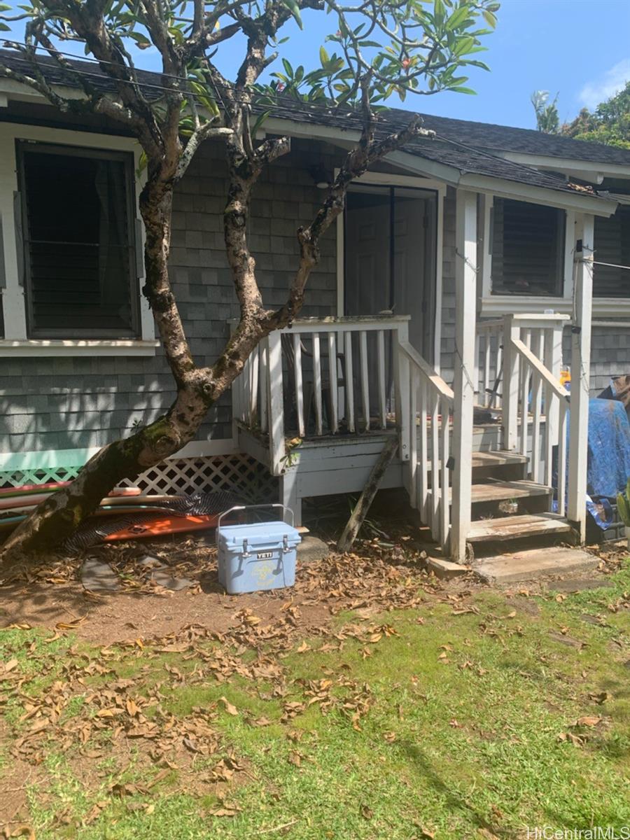 Photo 2 of 4