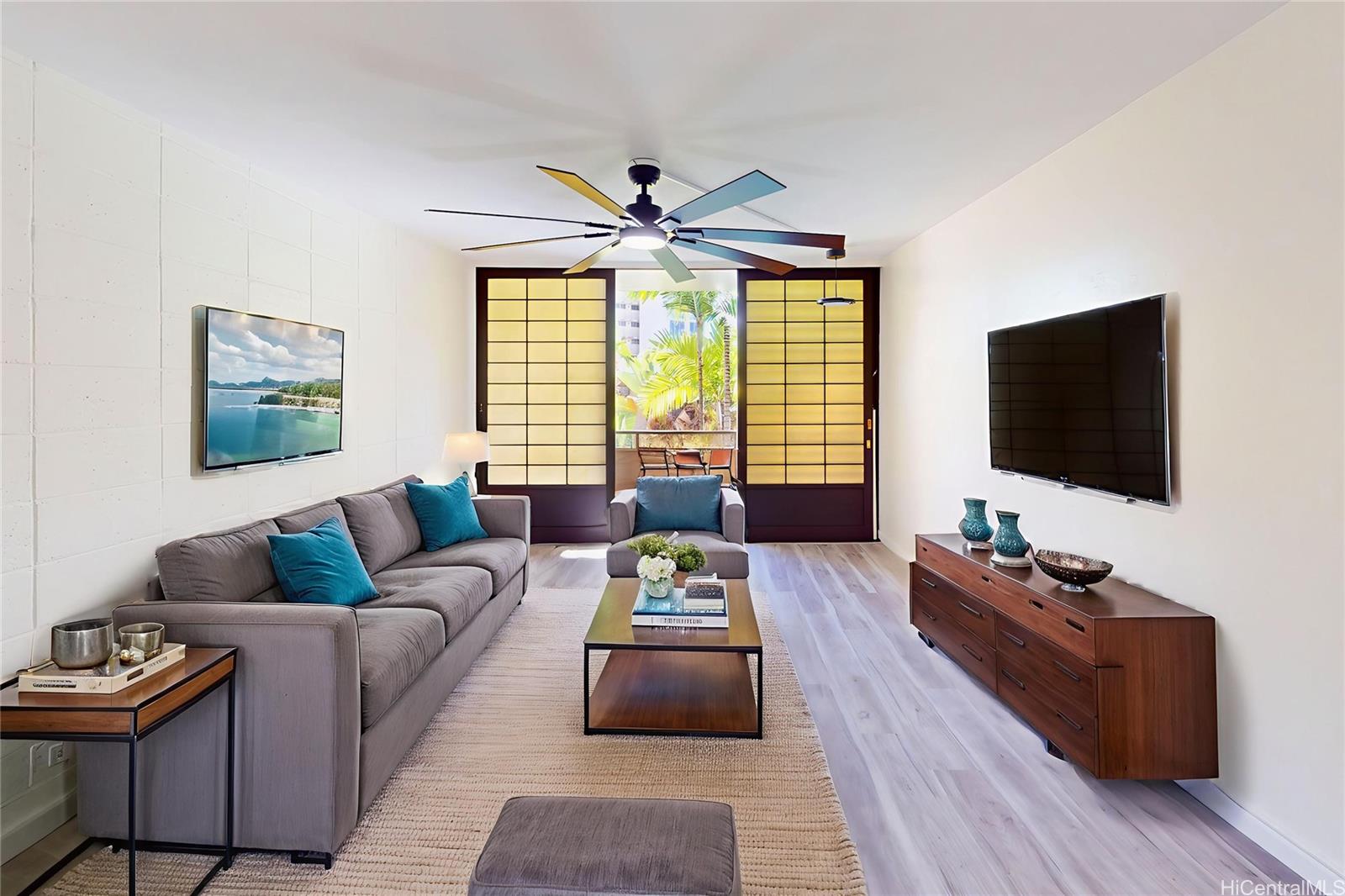 1700 Makiki Street 220