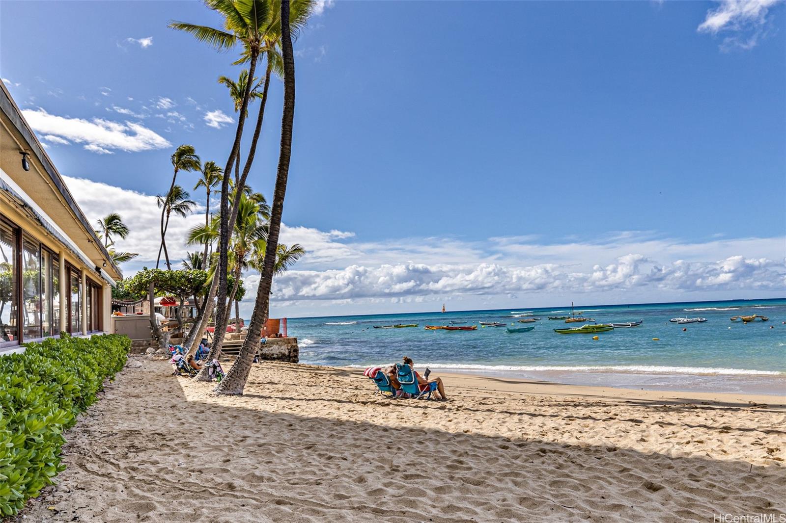 2895 Kalakaua Avenue  Unit 206