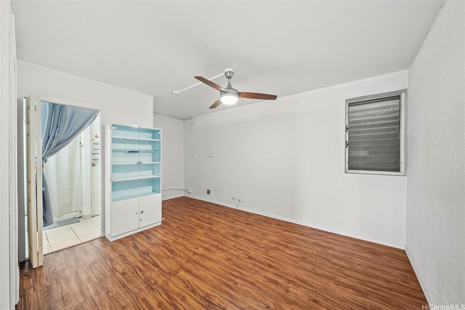 94-249 Waikele Road  Unit B4