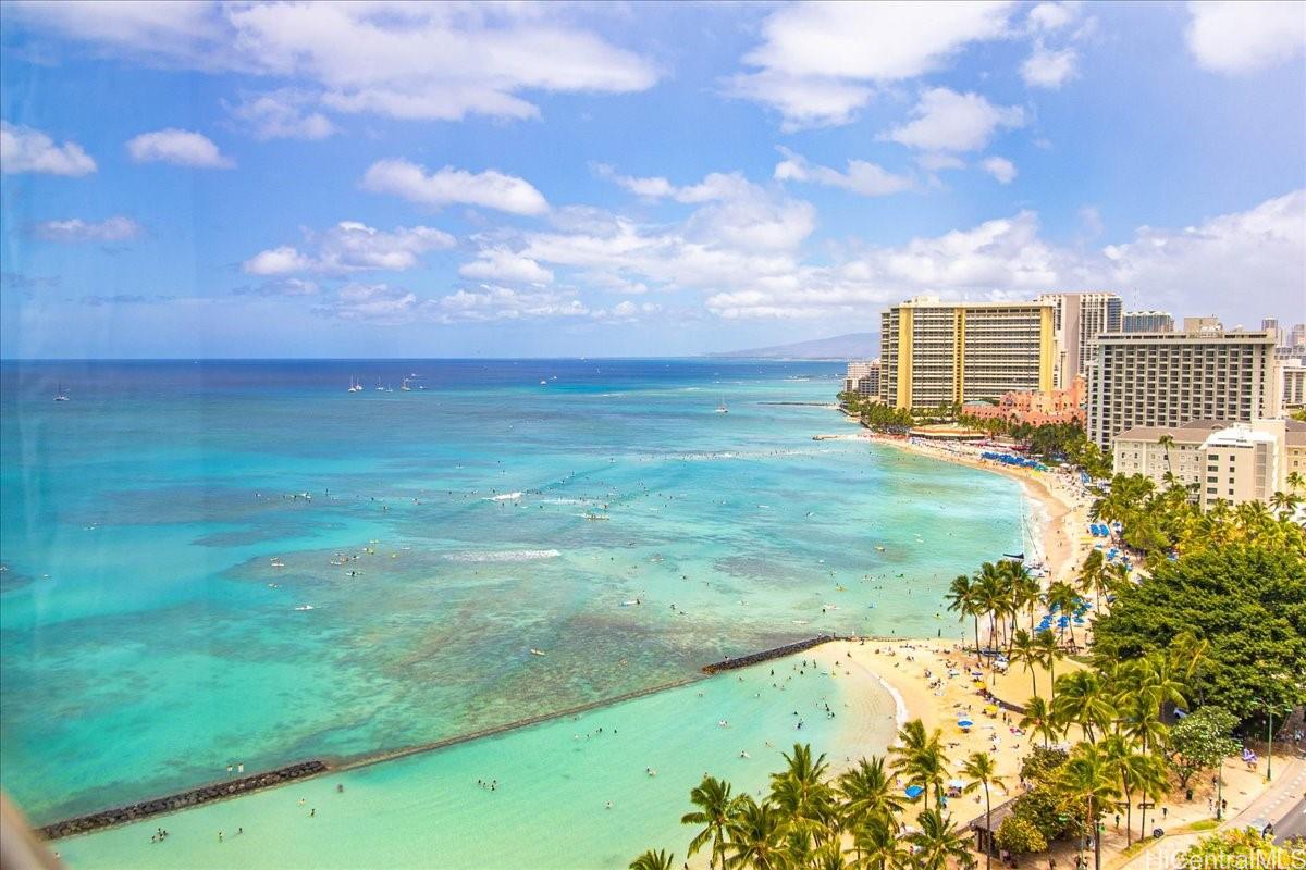 2500 Kalakaua Avenue 2103