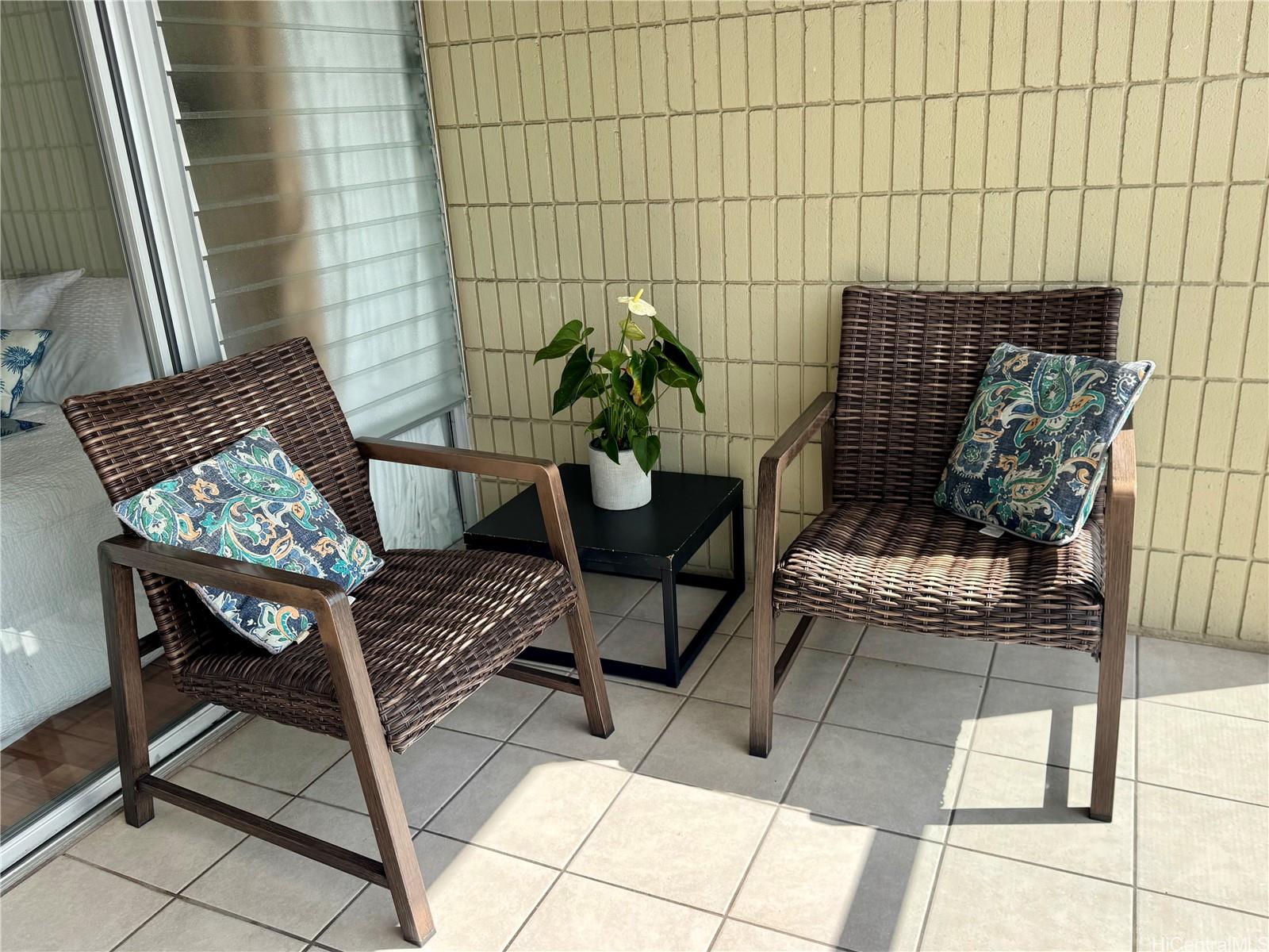 Photo 6 of 25