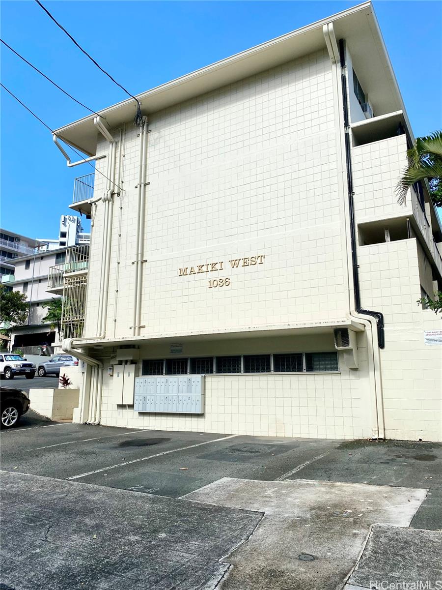 1036 Green Street  Unit 204