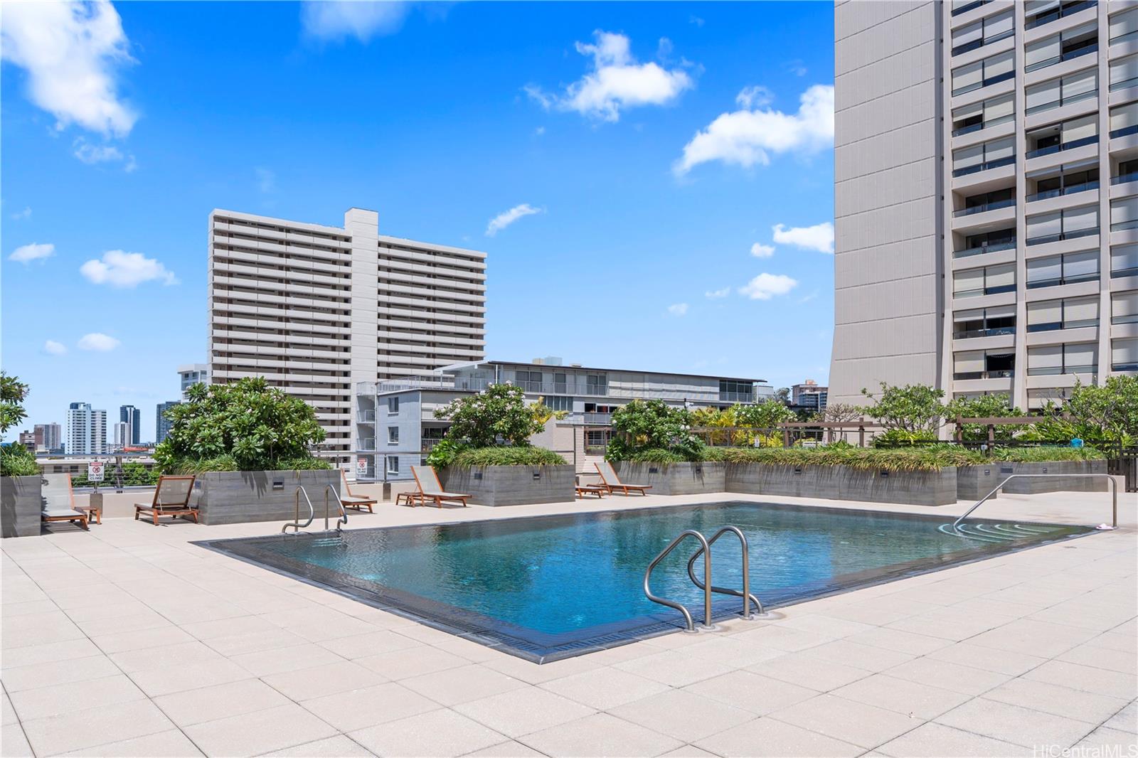 Photo 2 of 25