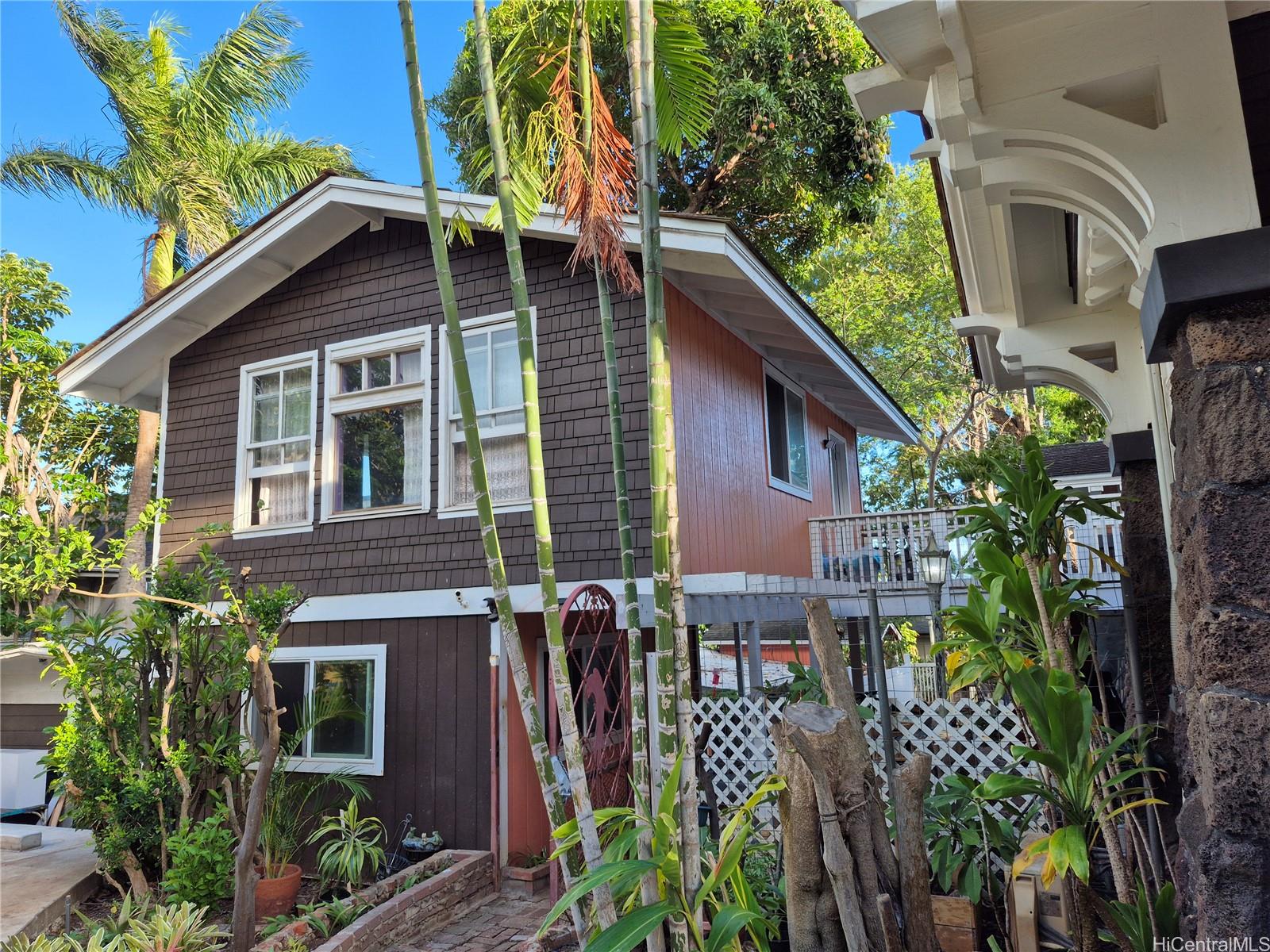 2001 Vancouver Drive