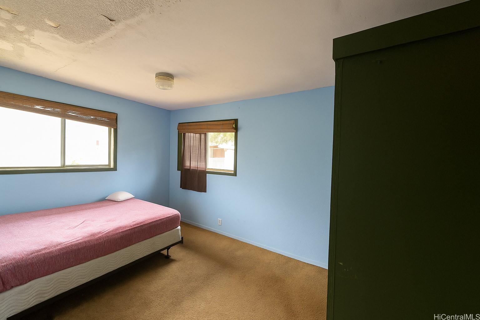 Photo 6 of 24