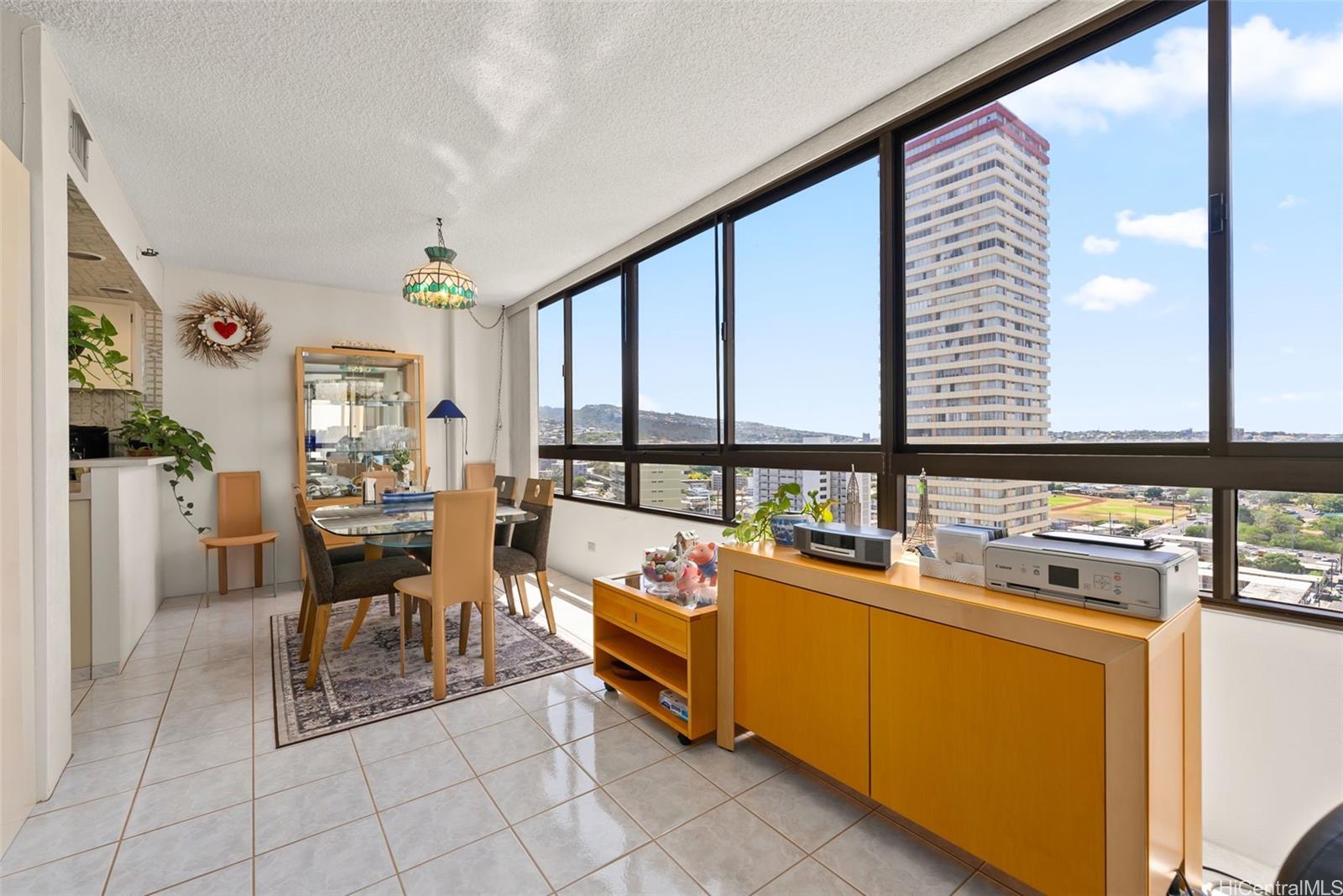2499 Kapiolani Boulevard  Unit 2109