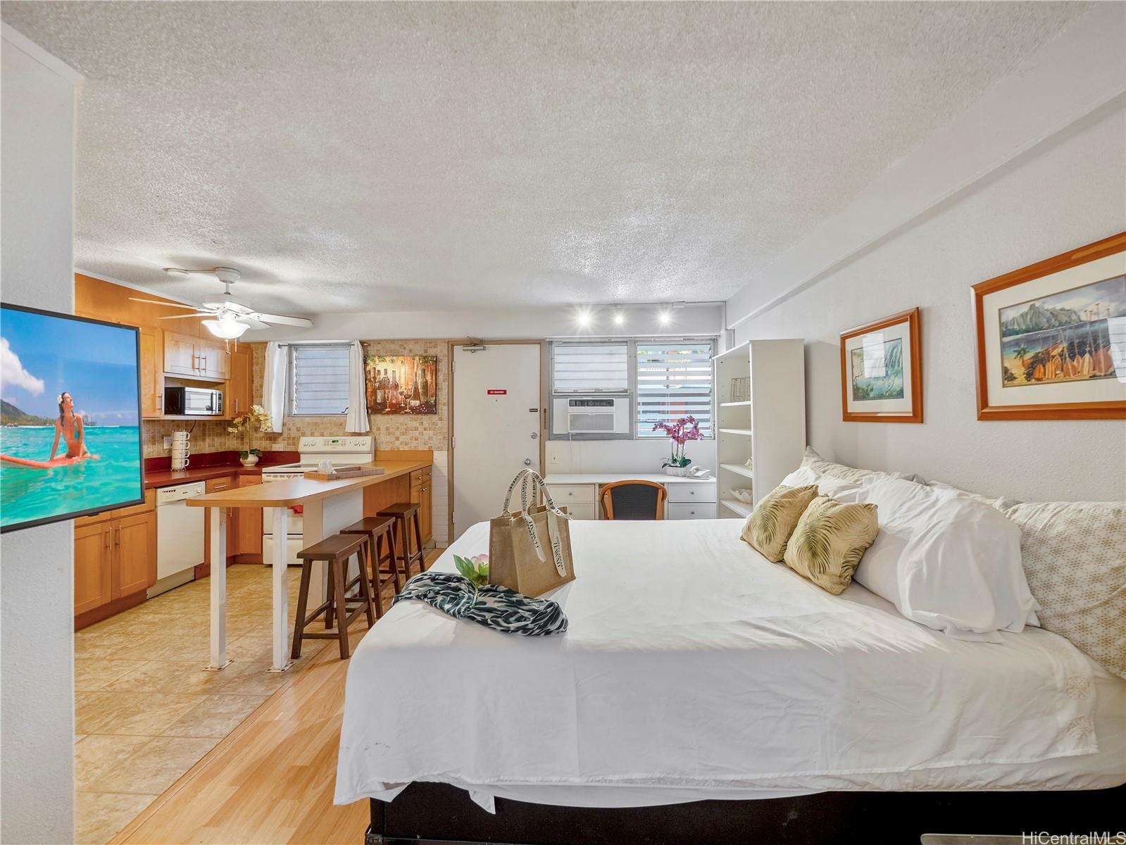 417 Nohonani Street 312