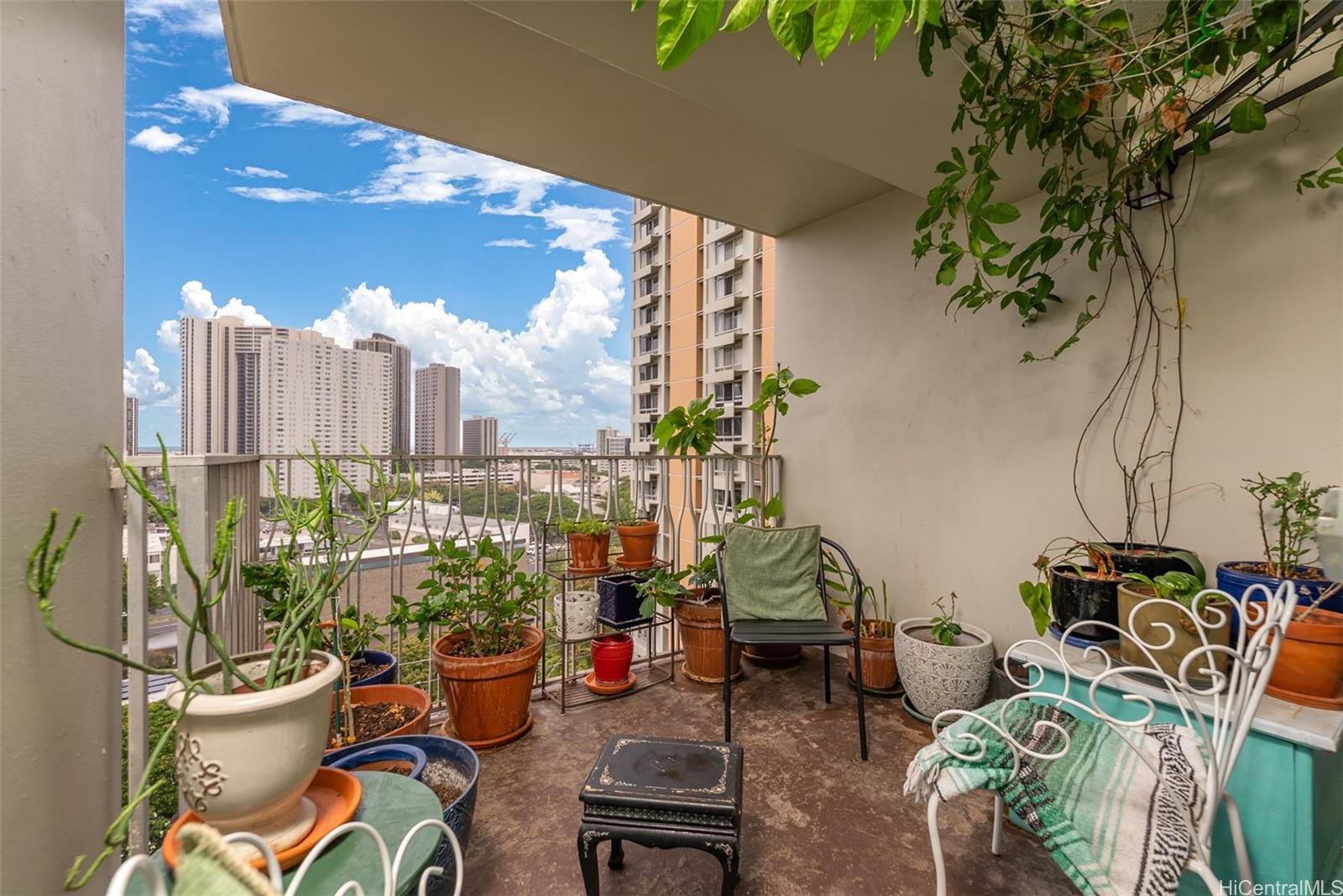1519 Nuuanu Avenue  Unit 947