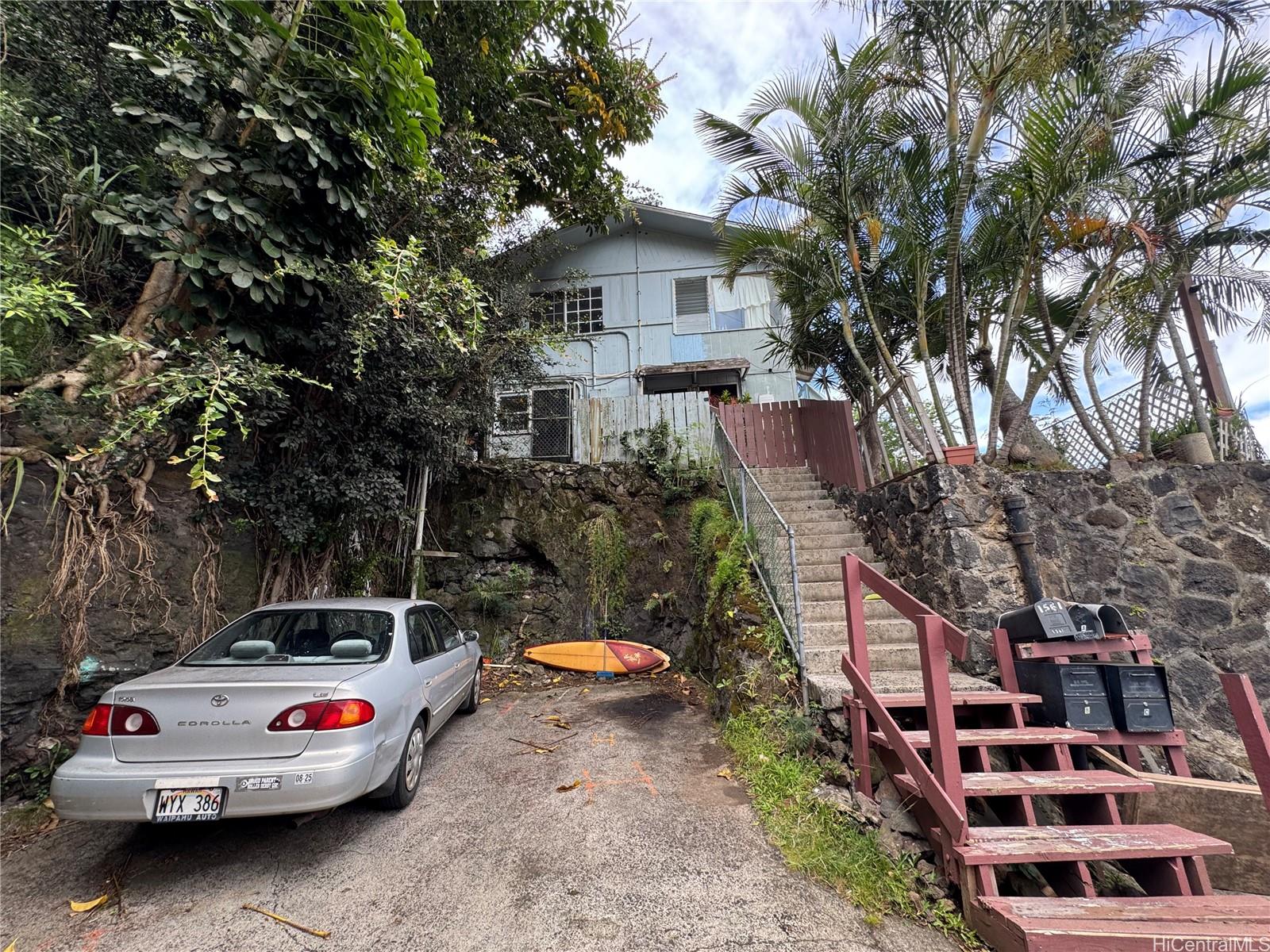 Photo 3 of 25