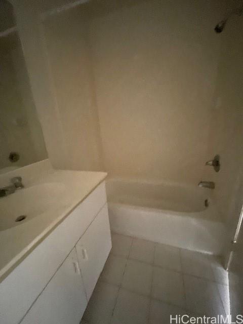 Photo 15 of 24