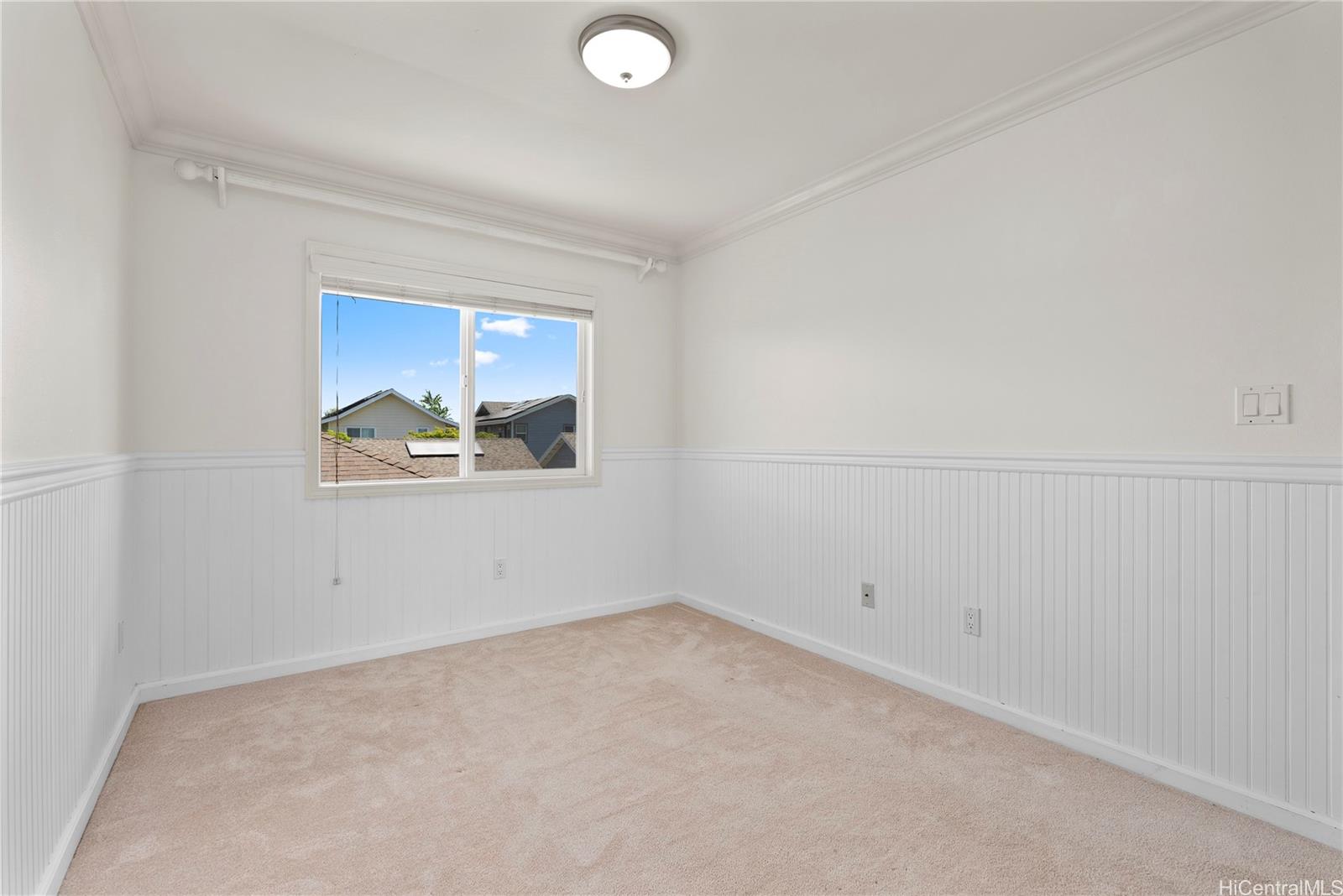 Photo 14 of 25