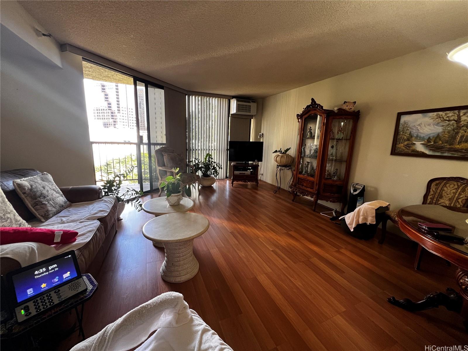 60 N Beretania Street 910