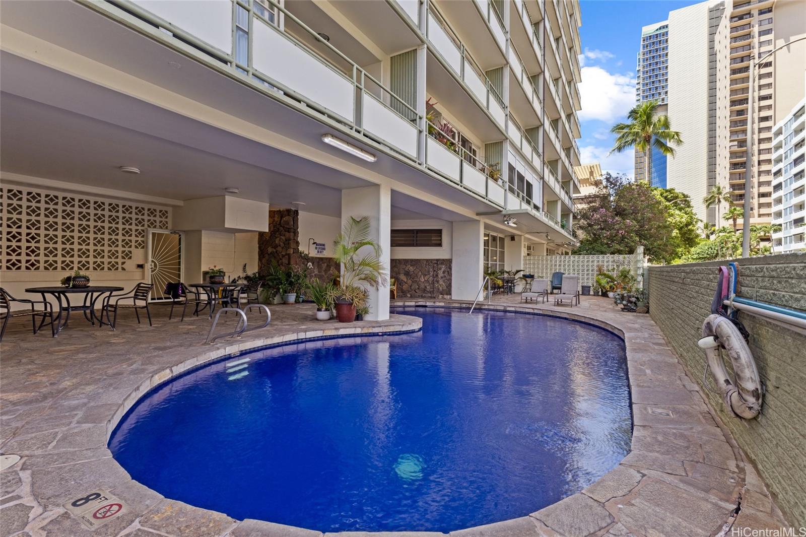 445 Kaiolu Street  Unit 401