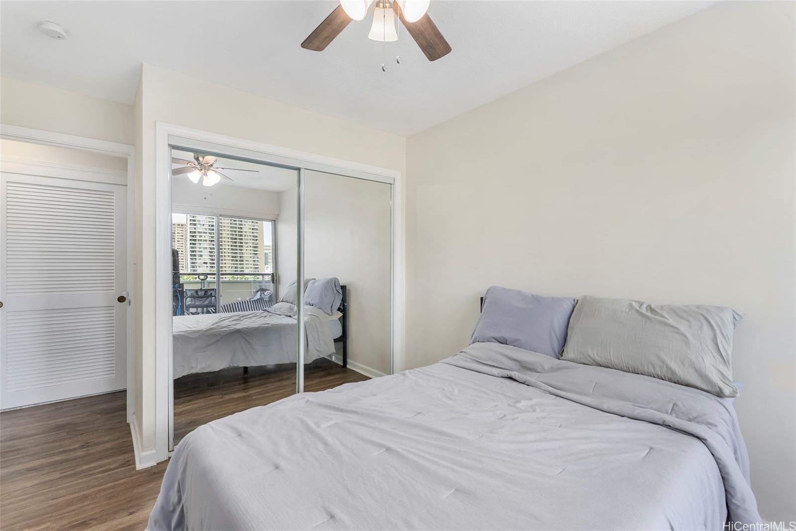 509 University Avenue  Unit 1001