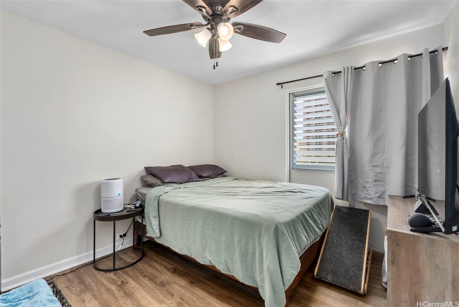 509 University Avenue  Unit 1001