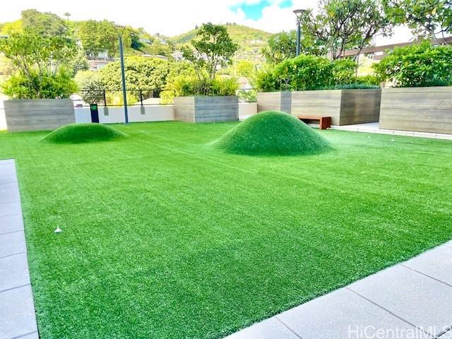Photo 20 of 21