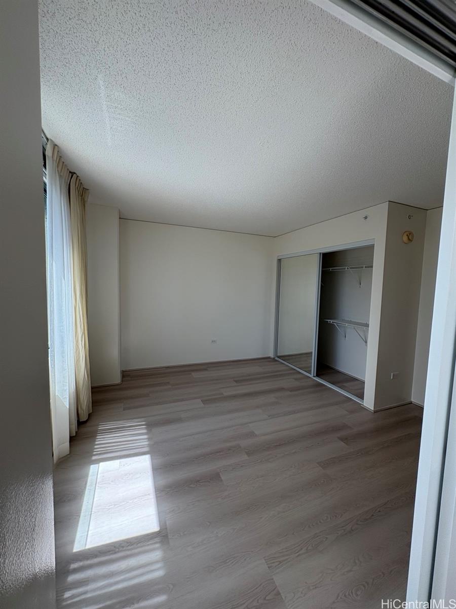 Photo 5 of 20