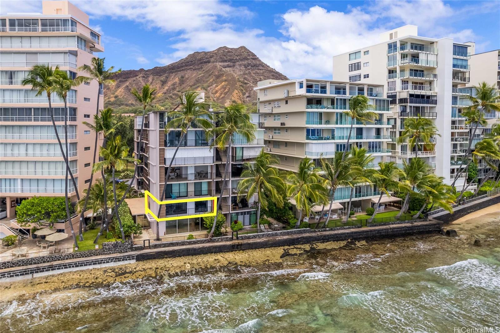2987 Kalakaua Avenue  Unit 205