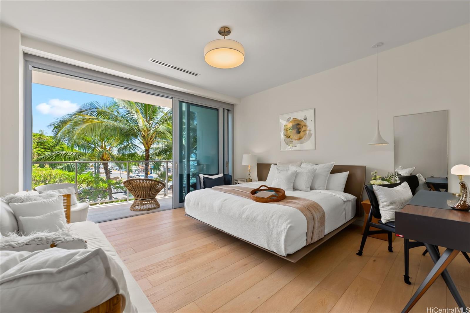 1118 Ala Moana Boulevard  Unit 4