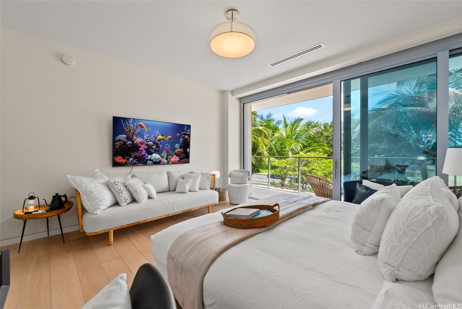 1118 Ala Moana Boulevard  Unit 4