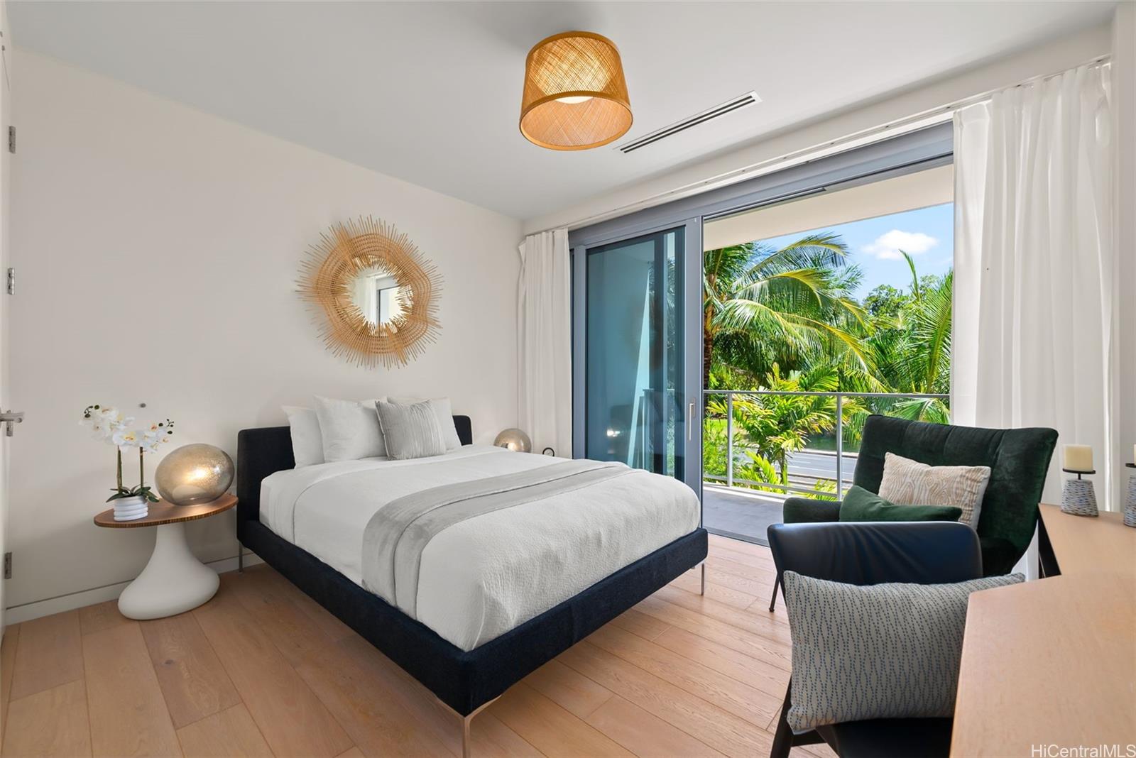 1118 Ala Moana Boulevard  Unit 4