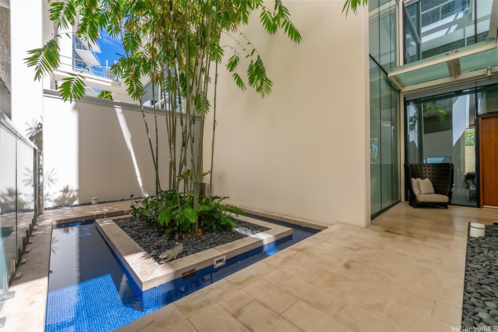 1118 Ala Moana Boulevard  Unit 4