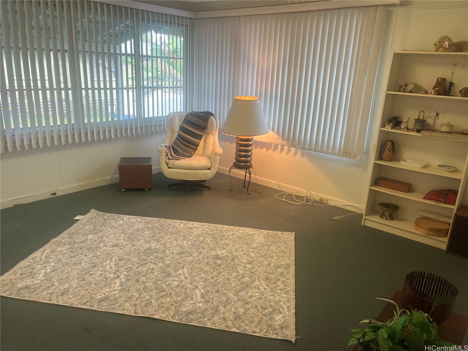 Photo 16 of 25