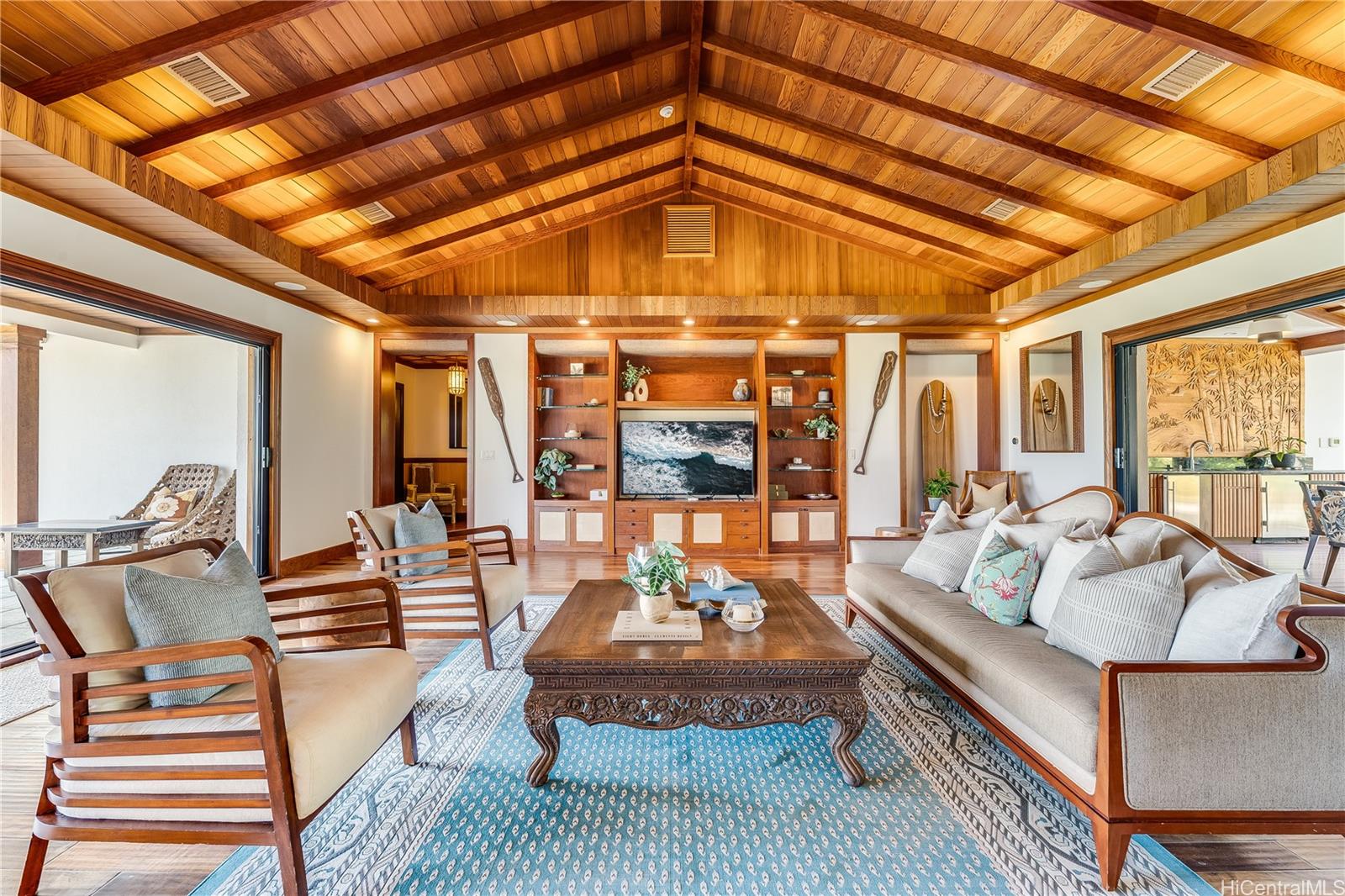 Photo 6 of 25