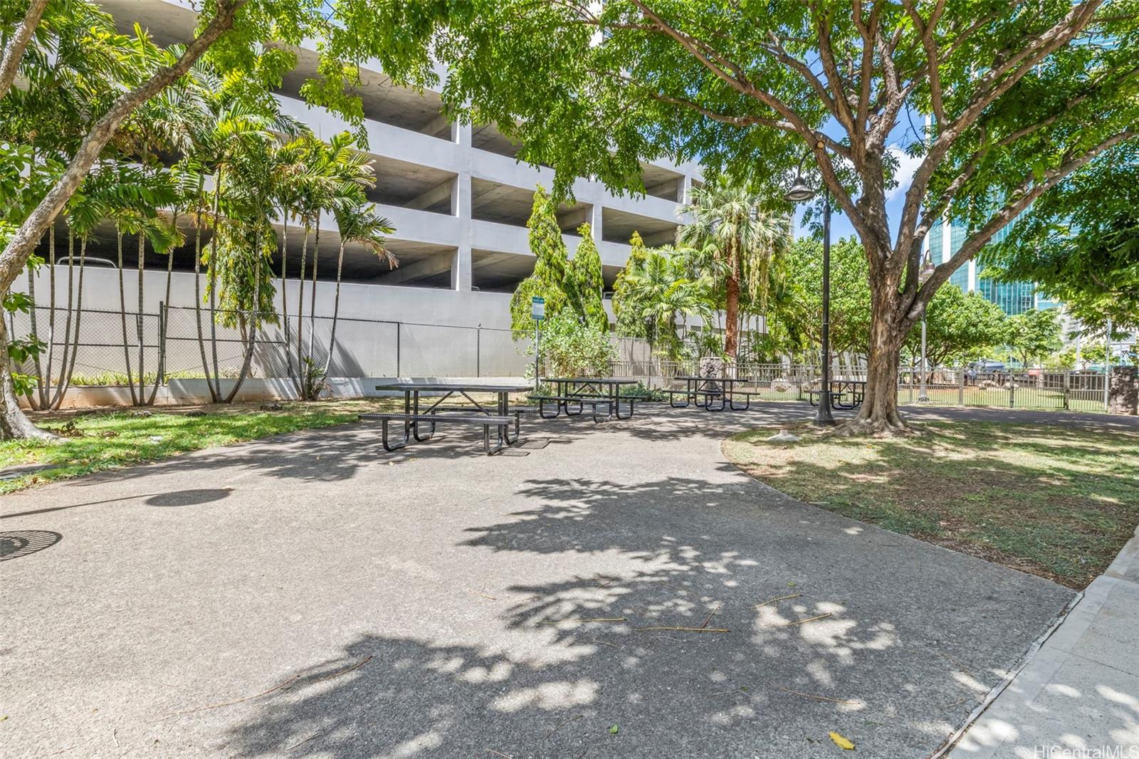 Photo 22 of 25