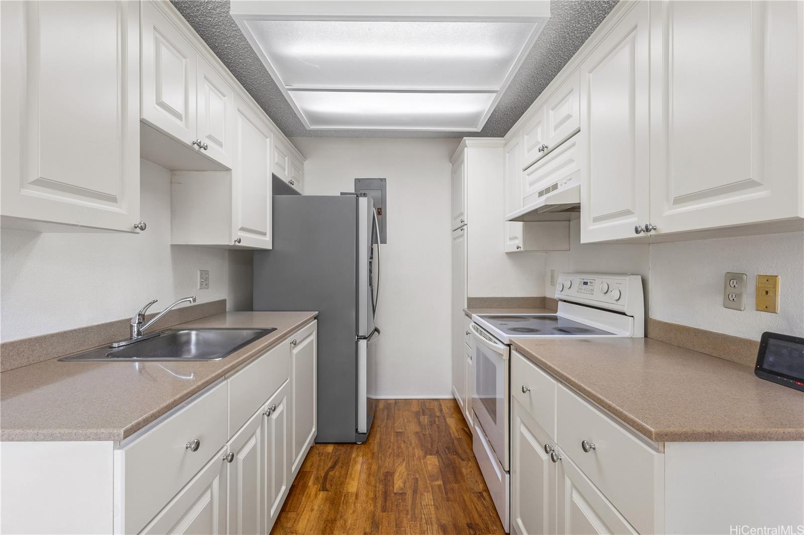 Photo 5 of 20