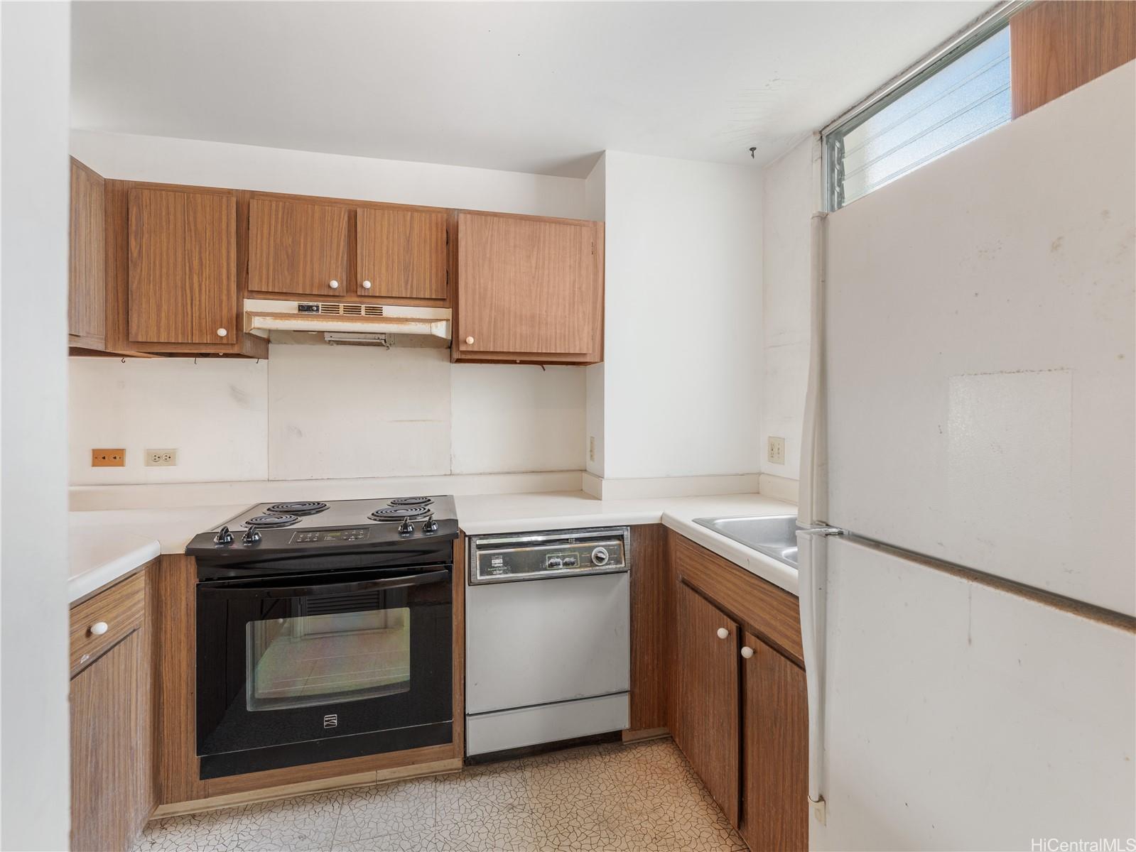 1160 Ala Napunani Street 1407