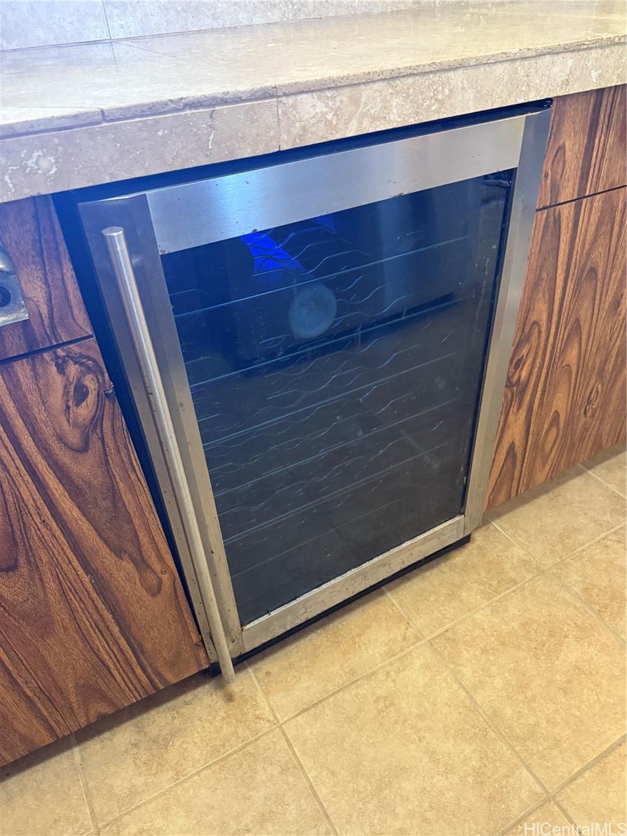 Photo 17 of 25