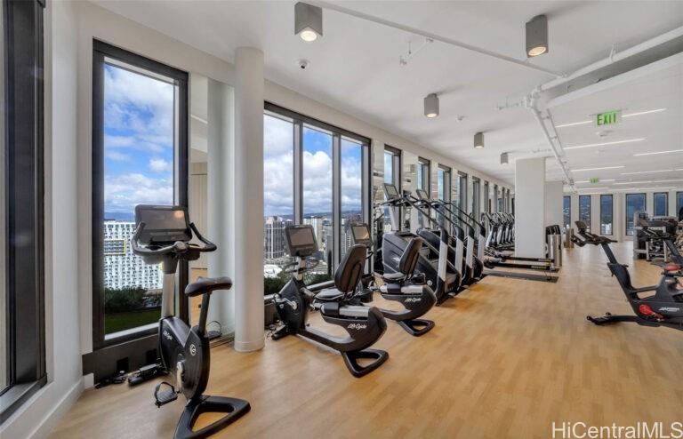 Photo 20 of 23